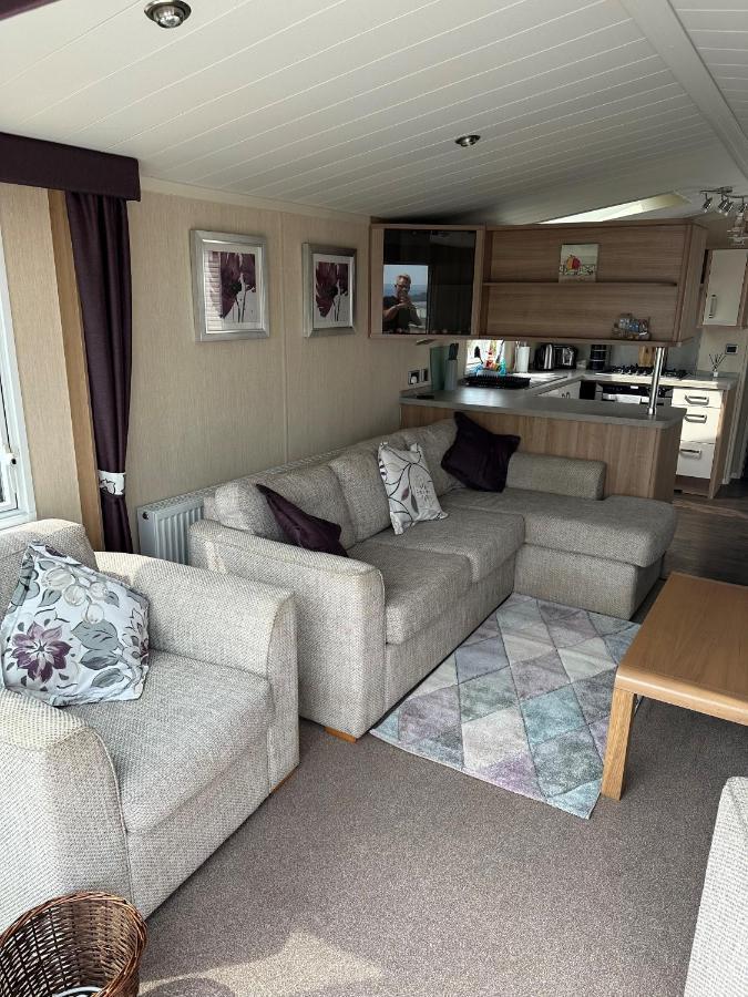 Sea Breeze Cabin Poole Ngoại thất bức ảnh